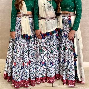 Indian Women Gowns, Lehengas, Garba Outfits, Sarees (14 on listing)